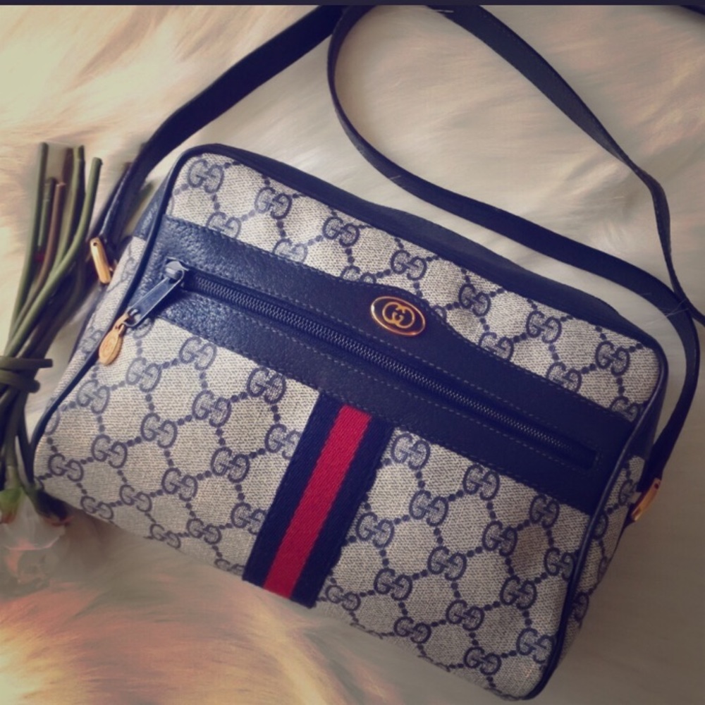 Gucci Ophidia GG Supreme crossbody purse